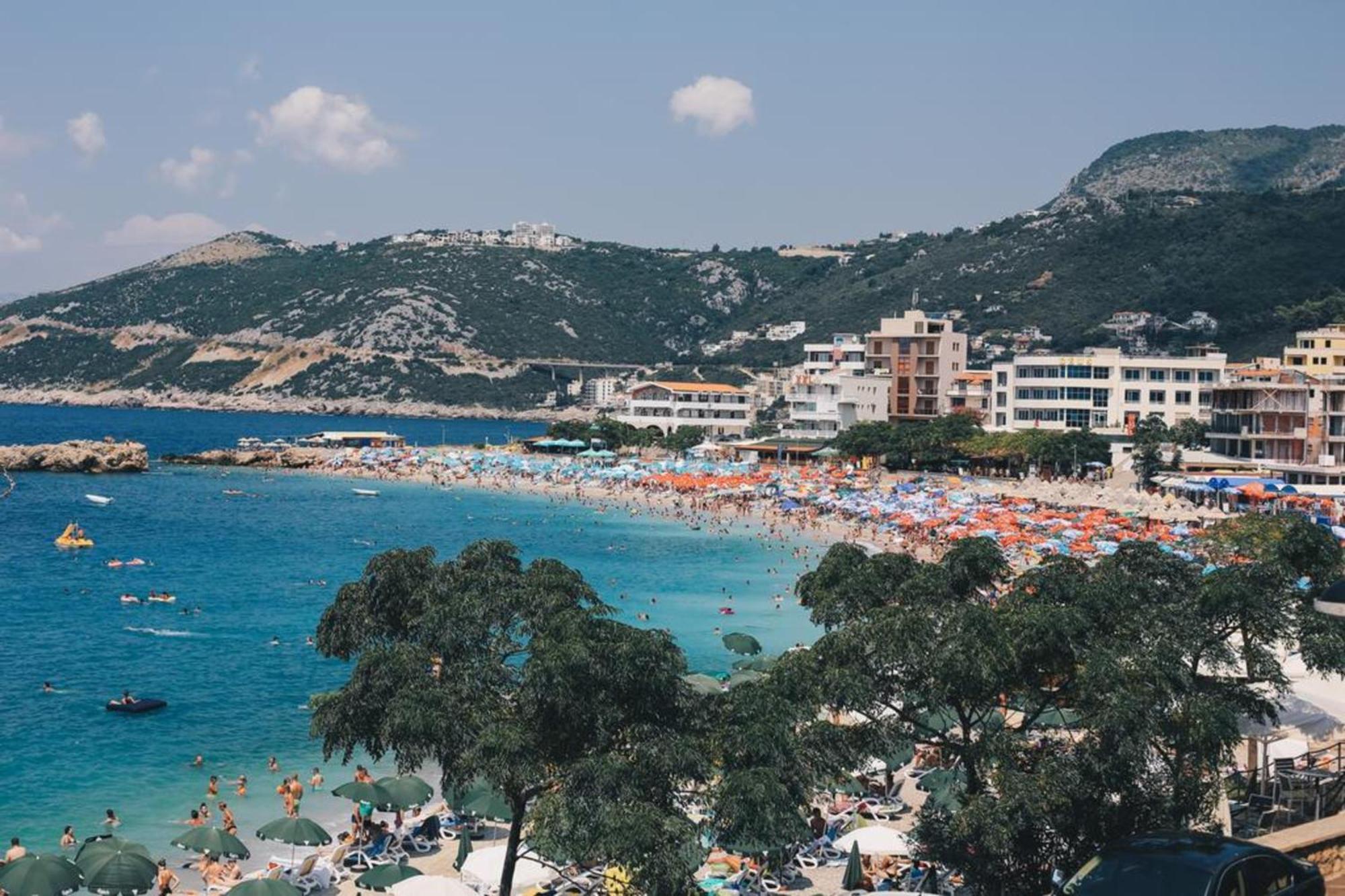 Villa Alba Apartments Dobra Voda Exteriör bild