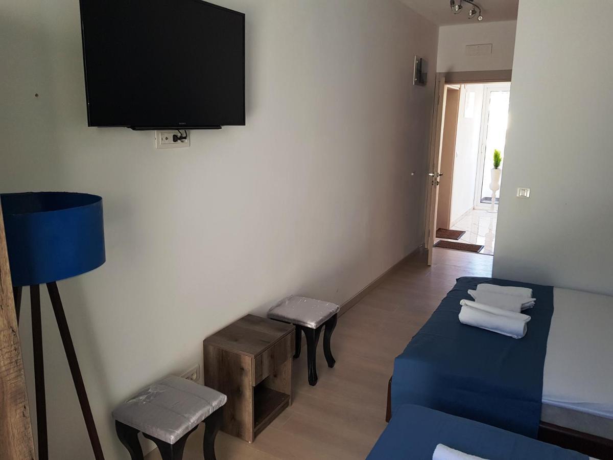 Villa Alba Apartments Dobra Voda Exteriör bild