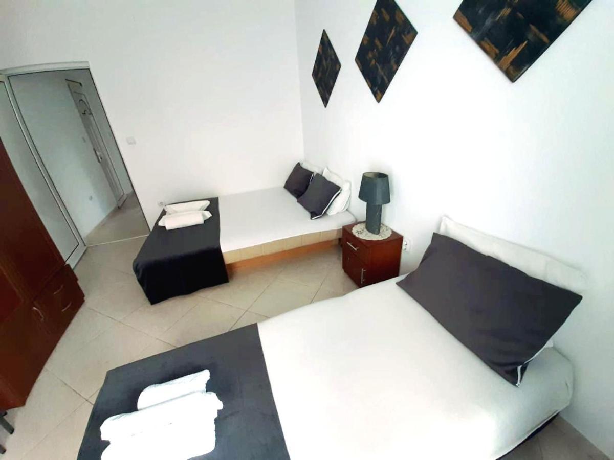 Villa Alba Apartments Dobra Voda Exteriör bild