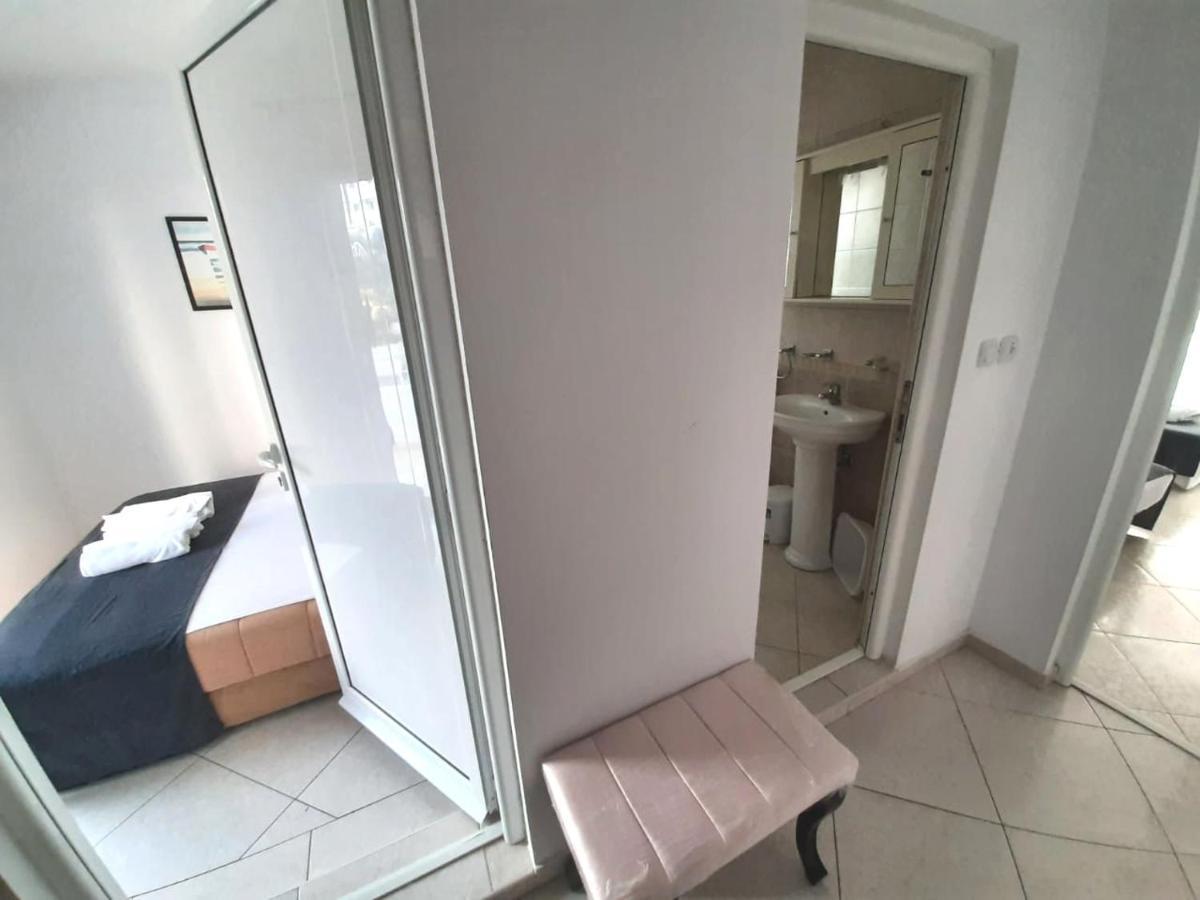 Villa Alba Apartments Dobra Voda Exteriör bild